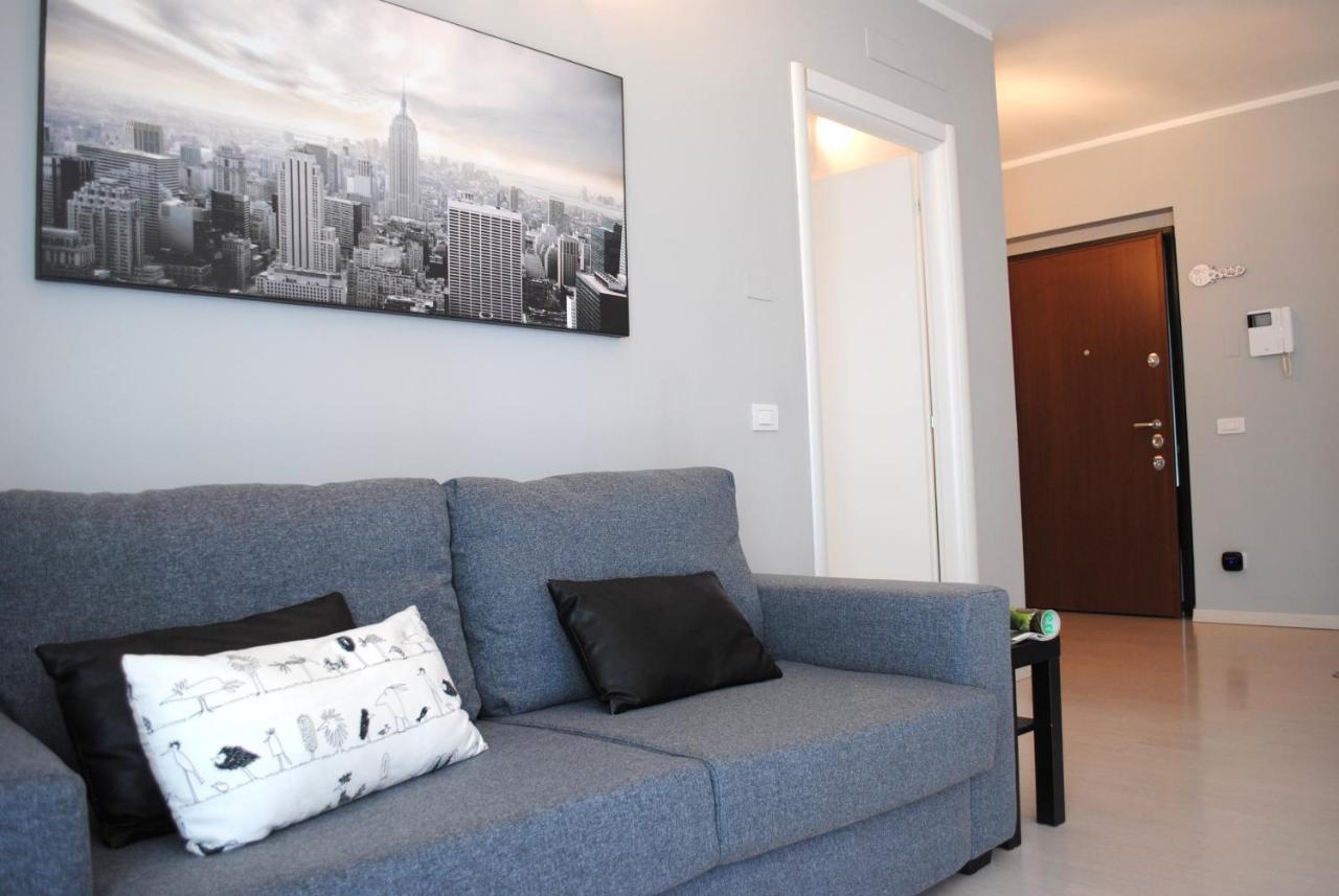 Bnbook - Metropolitan Expo Flat 4 Rho Εξωτερικό φωτογραφία