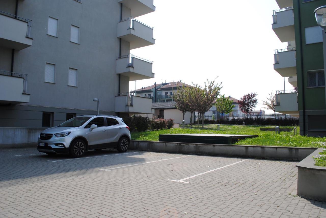 Bnbook - Metropolitan Expo Flat 4 Rho Εξωτερικό φωτογραφία